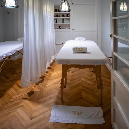Atrium Konak Novi Sad Luaran gambar